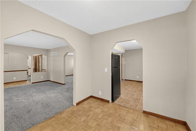 9816 Bellaire Street, Kansas City, MO 64134