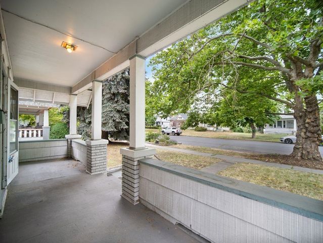2618 N Stevens St, Spokane, WA 99205