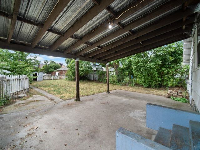 2618 N Stevens St, Spokane, WA 99205