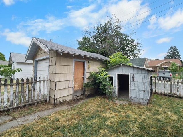2618 N Stevens St, Spokane, WA 99205