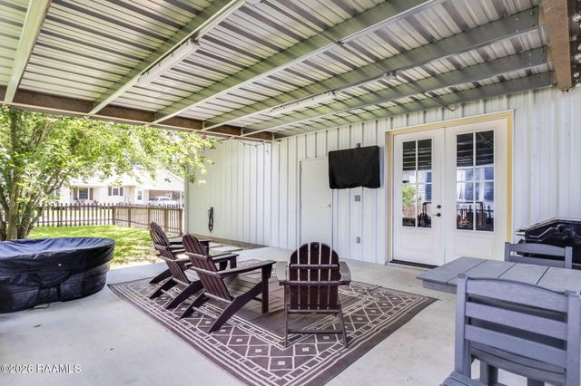 625 E 2nd Street, Crowley, LA 70526