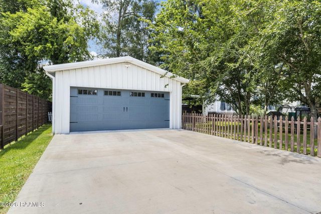 625 E 2nd Street, Crowley, LA 70526