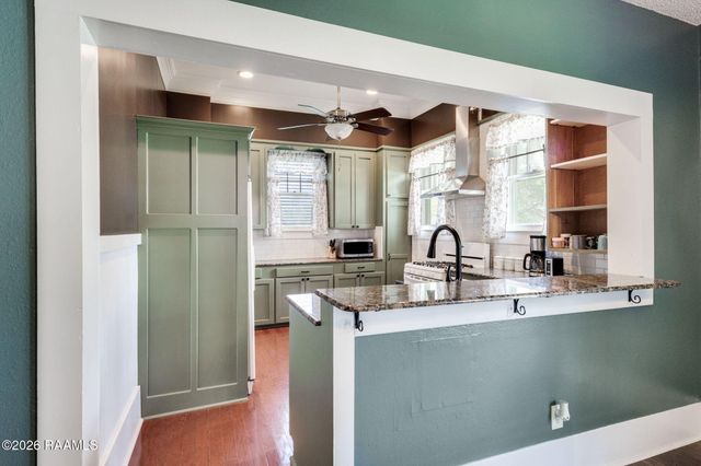 625 E 2nd Street, Crowley, LA 70526