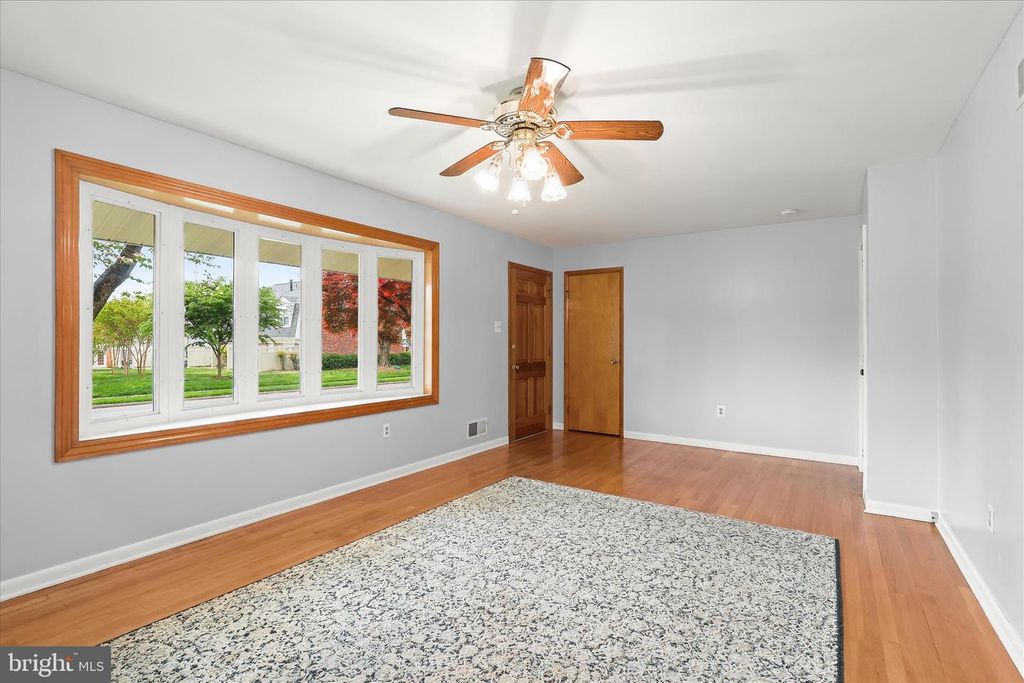 Image 10 of property listing at 1309 TANEY AVE, Frederick, MD 21702