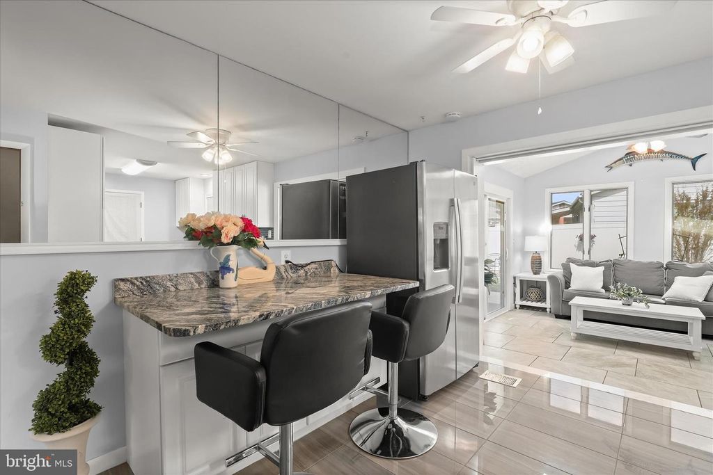 Image 15 of property listing at 1309 TANEY AVE, Frederick, MD 21702