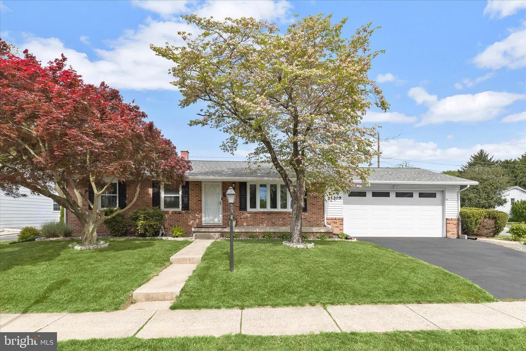 Image 1 of property listing at 1309 TANEY AVE, Frederick, MD 21702