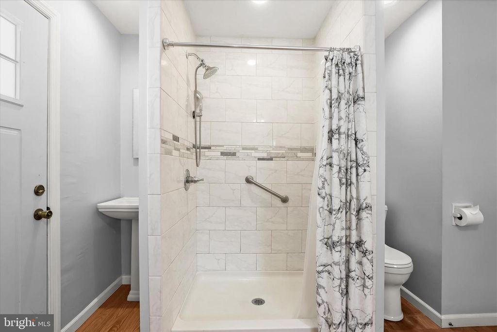 Image 21 of property listing at 1309 TANEY AVE, Frederick, MD 21702