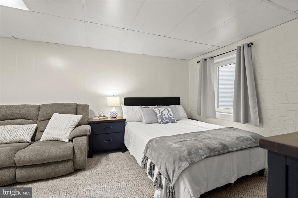 Image 31 of property listing at 1309 TANEY AVE, Frederick, MD 21702