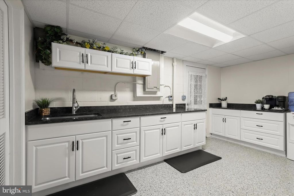 Image 33 of property listing at 1309 TANEY AVE, Frederick, MD 21702