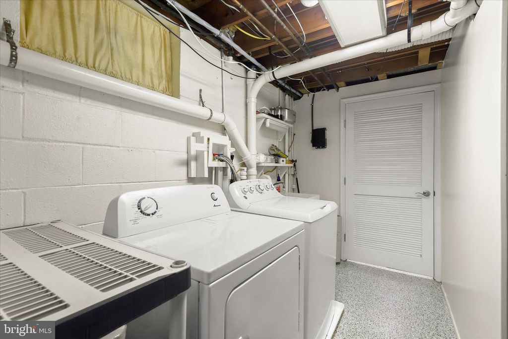 Image 34 of property listing at 1309 TANEY AVE, Frederick, MD 21702