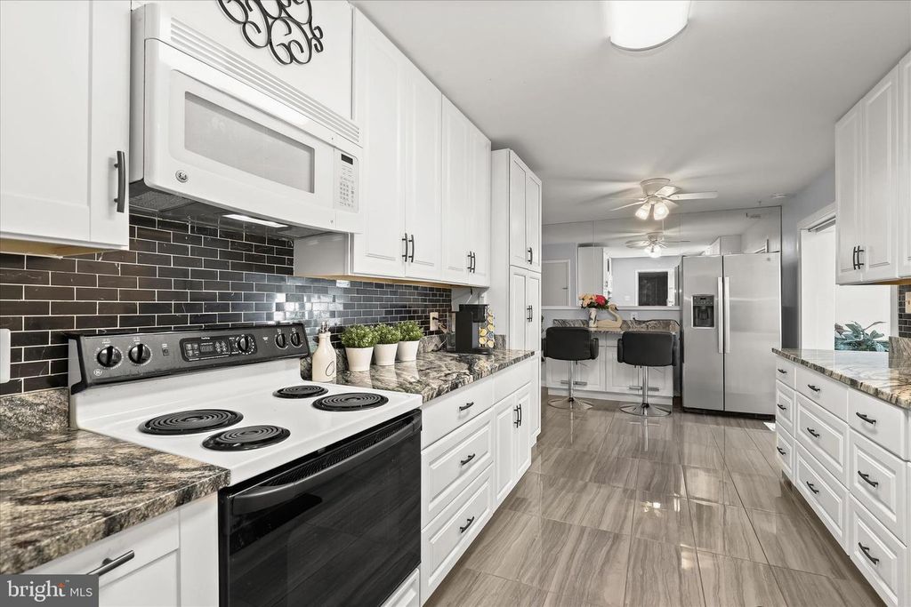 Image 4 of property listing at 1309 TANEY AVE, Frederick, MD 21702