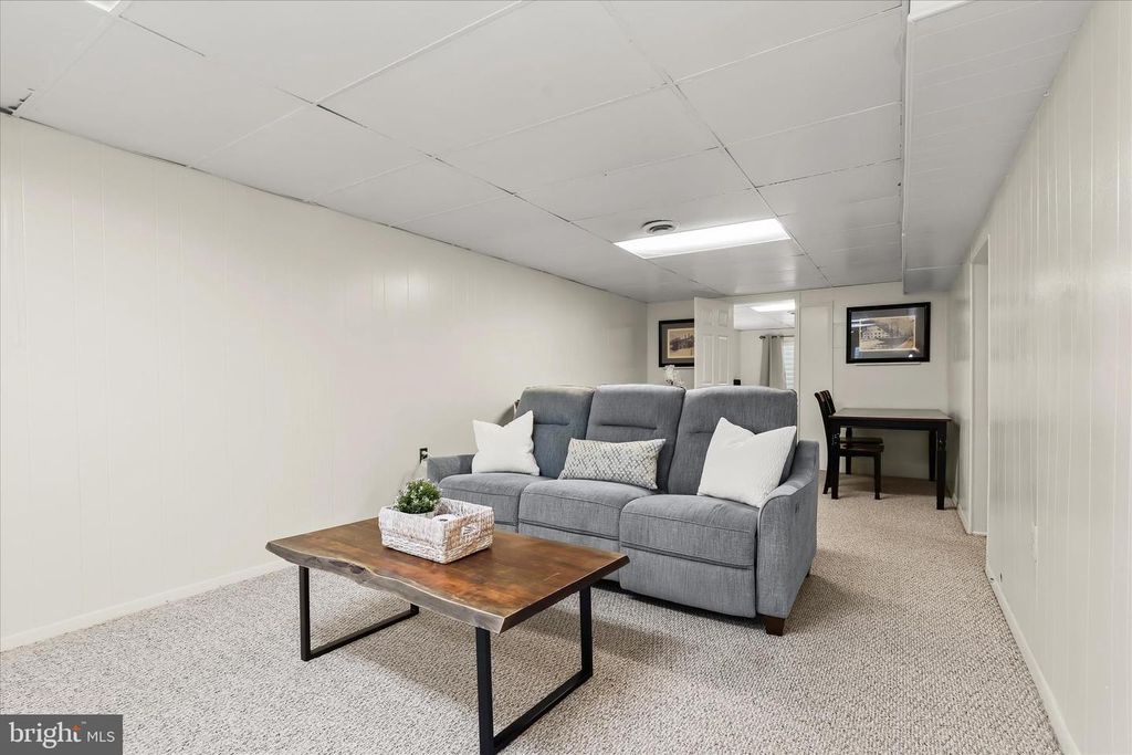 Image 6 of property listing at 1309 TANEY AVE, Frederick, MD 21702