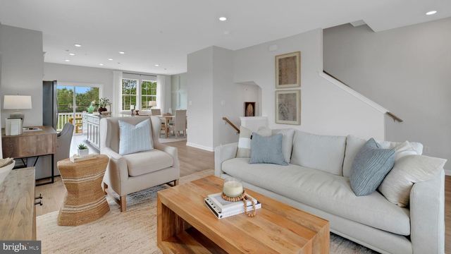 317 LANTERN COURT, Sellersville, PA 18960