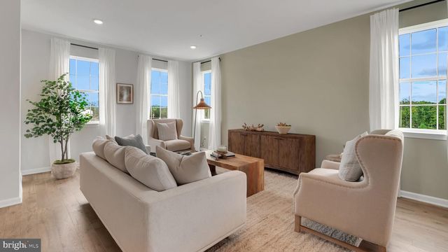317 LANTERN COURT, Sellersville, PA 18960