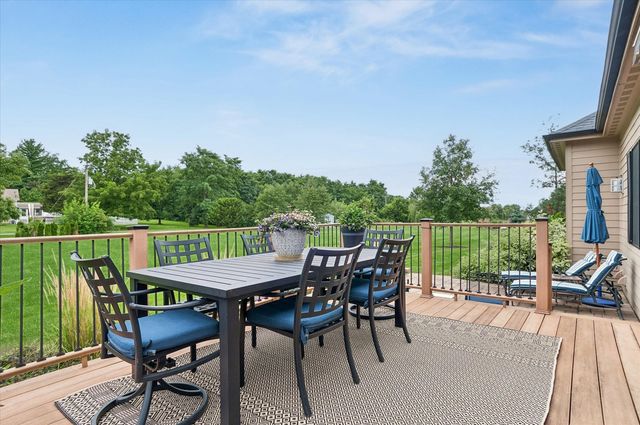 5325 Goldenrod Drive, Oswego, IL 60543