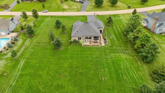 5325 Goldenrod Drive, Oswego, IL 60543