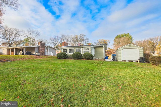 8205 ARROWHEAD RD, Baltimore, MD 21208