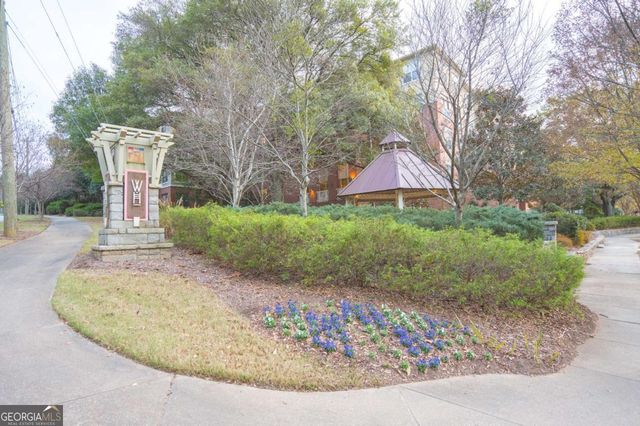 1754 Sanford Drive, Atlanta, GA 30318