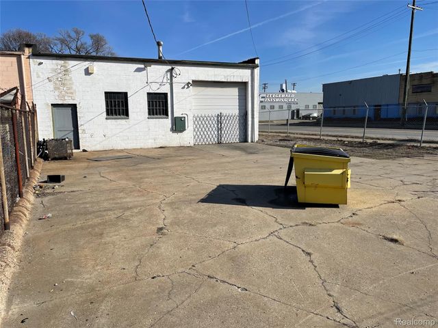 17605 Filer Street, Detroit, MI 48212