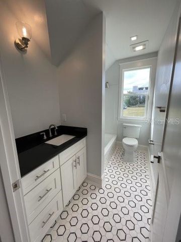 446 RUTH LANE, Orlando, FL 32801