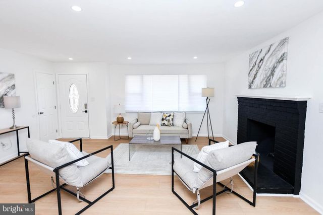 6008 MIDDLETON LN, Temple Hills, MD 20748