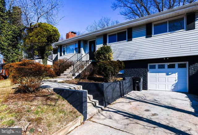 6008 MIDDLETON LN, Temple Hills, MD 20748