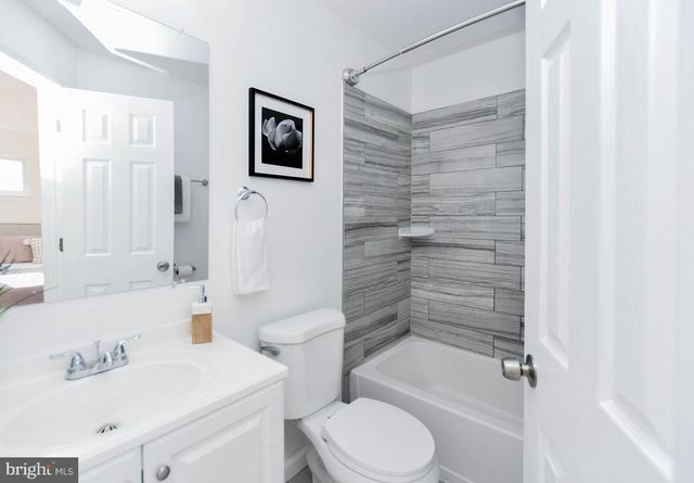 6008 MIDDLETON LN, Temple Hills, MD 20748