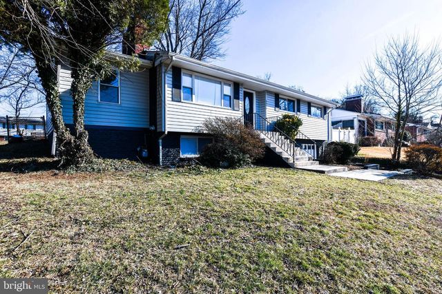 6008 MIDDLETON LN, Temple Hills, MD 20748