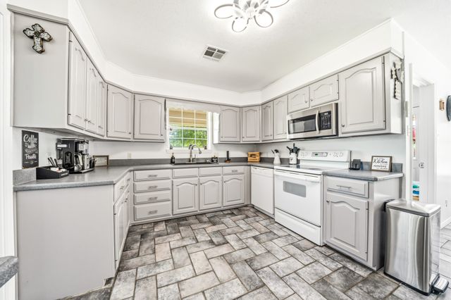 129 Lemley Lane, Waco, TX 76705
