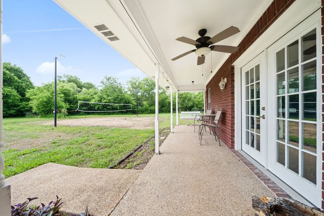 129 Lemley Lane, Waco, TX 76705