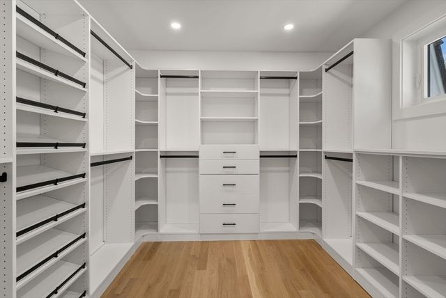 72 Valley Rd, Needham, MA 02492