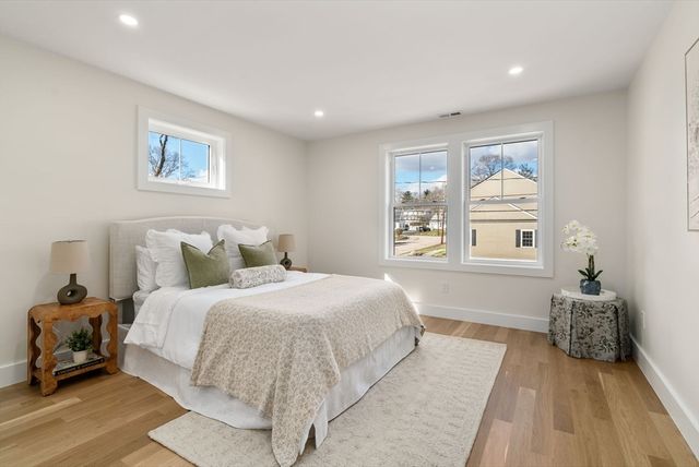 72 Valley Rd, Needham, MA 02492