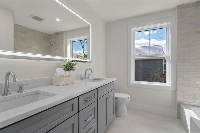 72 Valley Rd, Needham, MA 02492