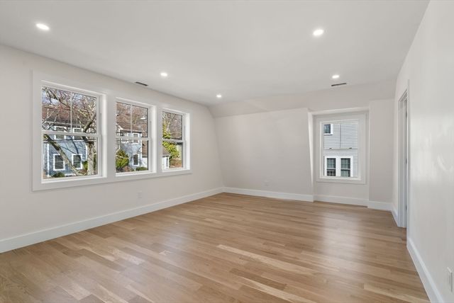 72 Valley Rd, Needham, MA 02492