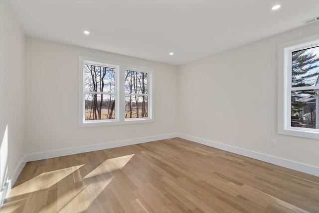 72 Valley Rd, Needham, MA 02492