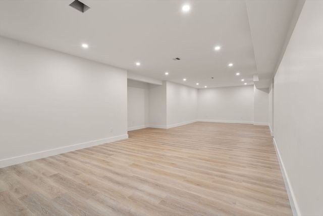 72 Valley Rd, Needham, MA 02492