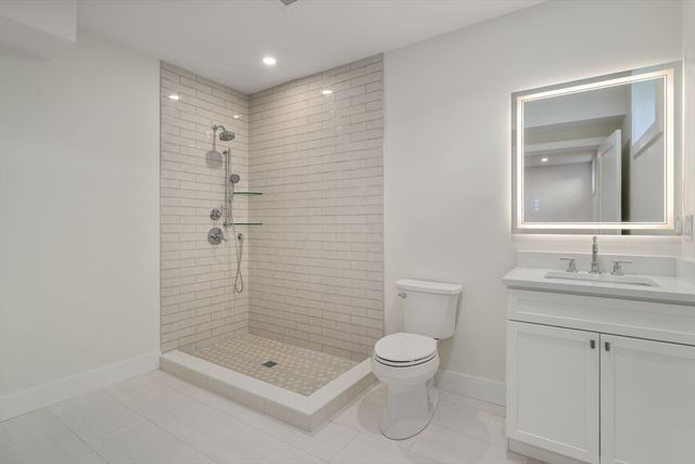 72 Valley Rd, Needham, MA 02492