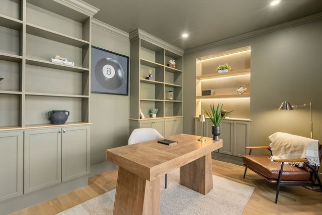 72 Valley Rd, Needham, MA 02492