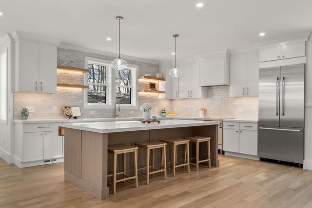 72 Valley Rd, Needham, MA 02492