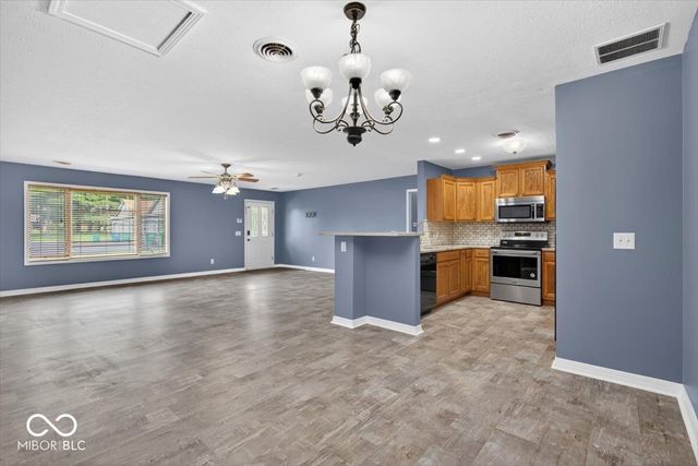 1711 Lafayette Avenue 23, Lebanon, IN 46052