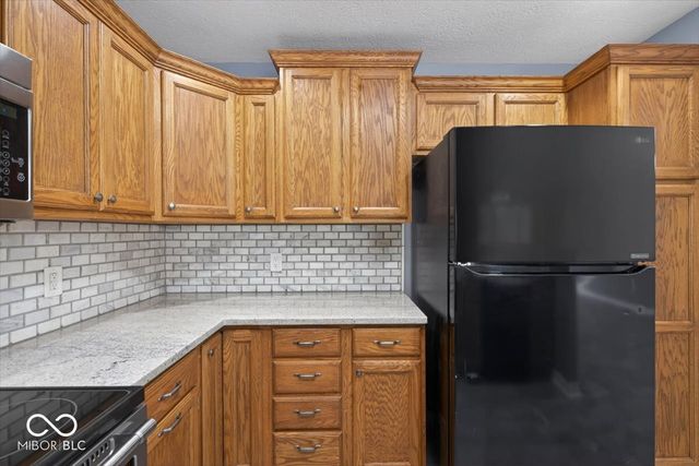 1711 Lafayette Avenue 23, Lebanon, IN 46052