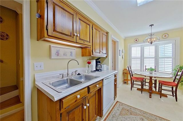 822 St Mary's Drive, Waycross, GA 31501