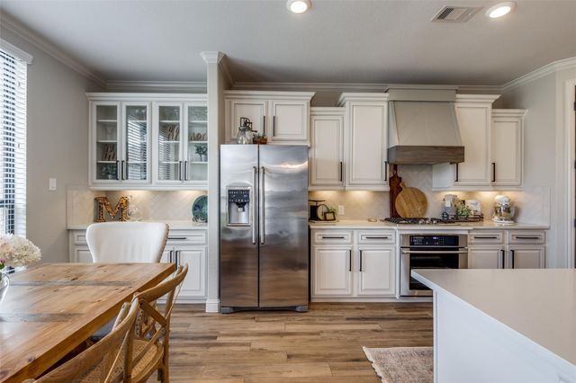 2704 Spring Canyon Drive, League City, TX 77573