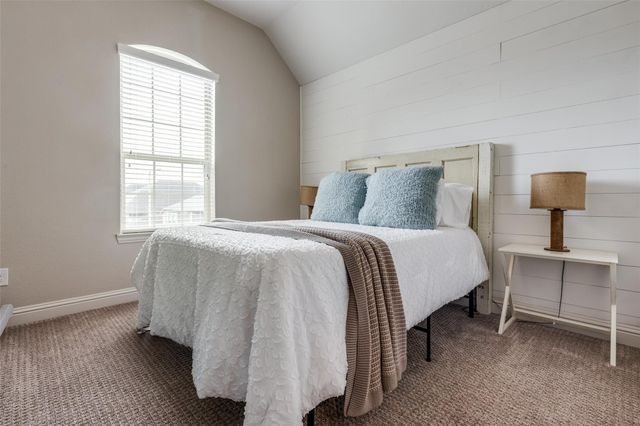2704 Spring Canyon Drive, League City, TX 77573