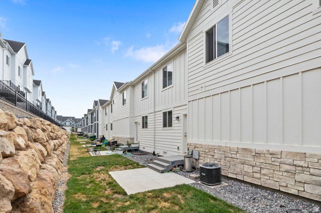 1016 W SHADOW LN, Lehi, UT 84048