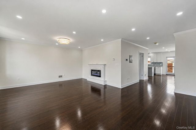 8341 Little Neck Parkway, Glen Oaks, NY 11004