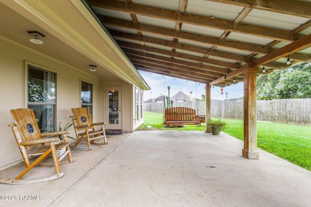 120 Troubadore Drive, Youngsville, LA 70592