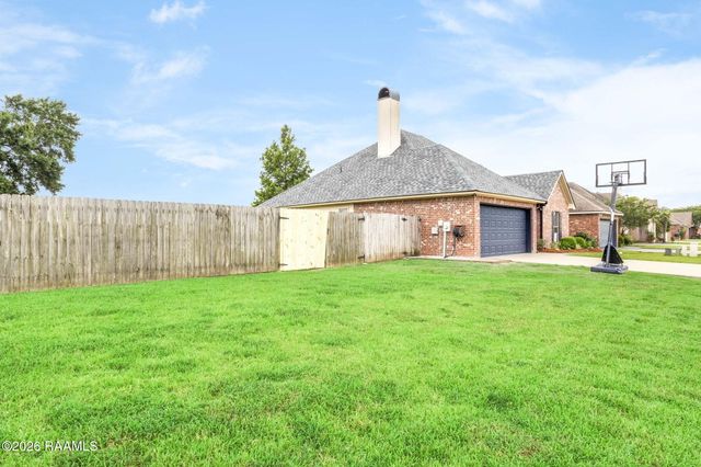 120 Troubadore Drive, Youngsville, LA 70592