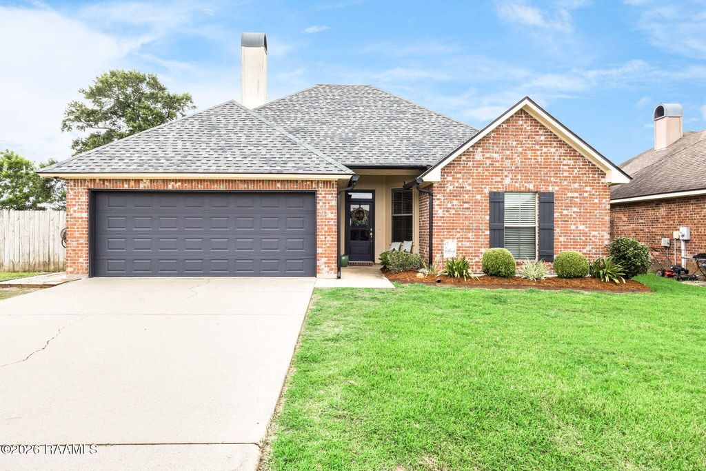 120 Troubadore Drive, Youngsville, LA 70592