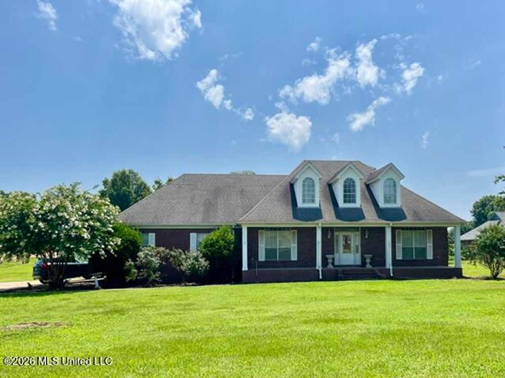 101 Tena Cove, Senatobia, MS 38668 — exterior